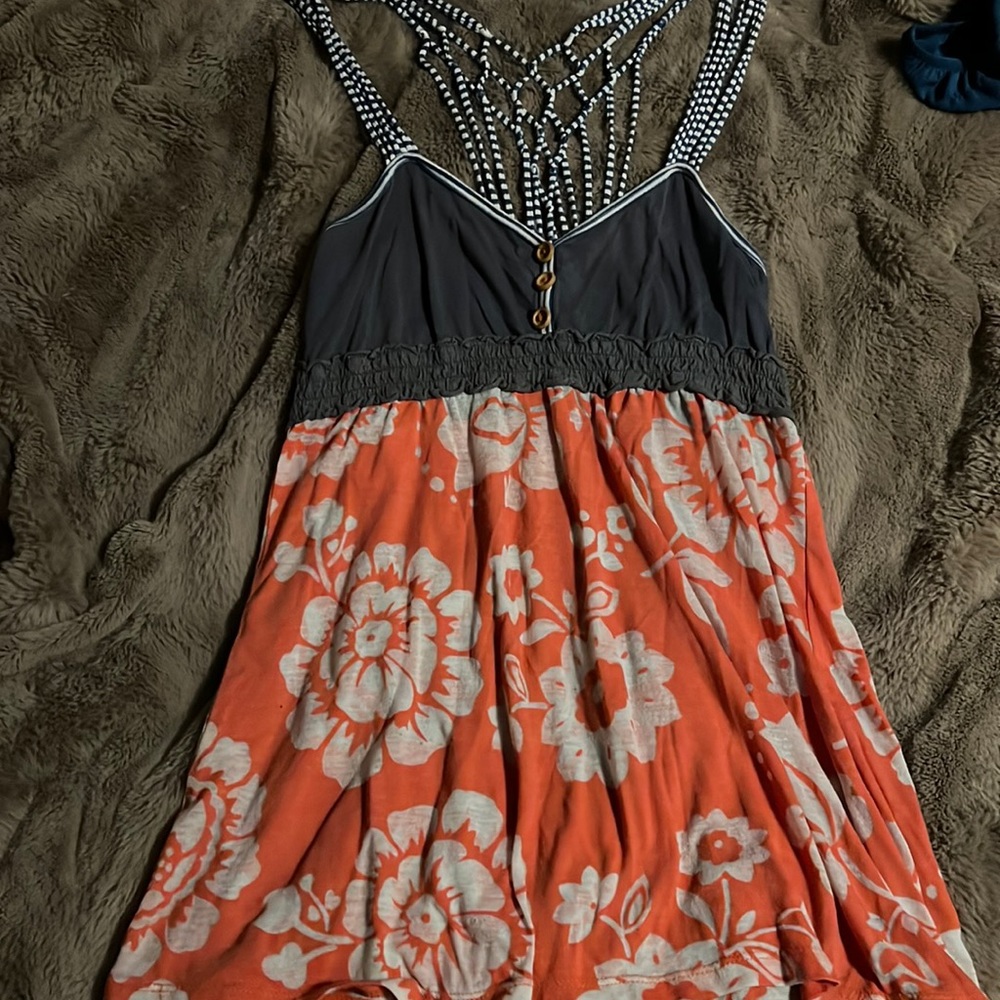 SoSik tank top